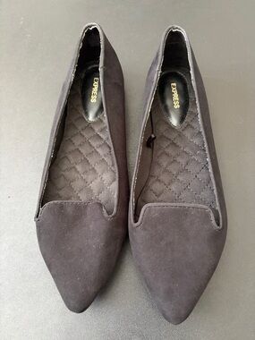 Express Women's Black Pointed Toe flats